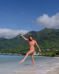 Priscilla Top - FLAMINGO